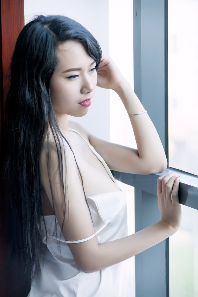 老板娘的房间免费观看电视剧